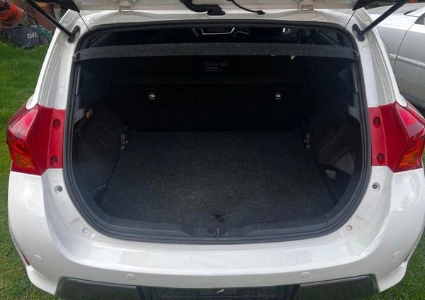 Toyota Auris cena 42000 przebieg: 237000, rok produkcji 2013 z Częstochowa małe 211